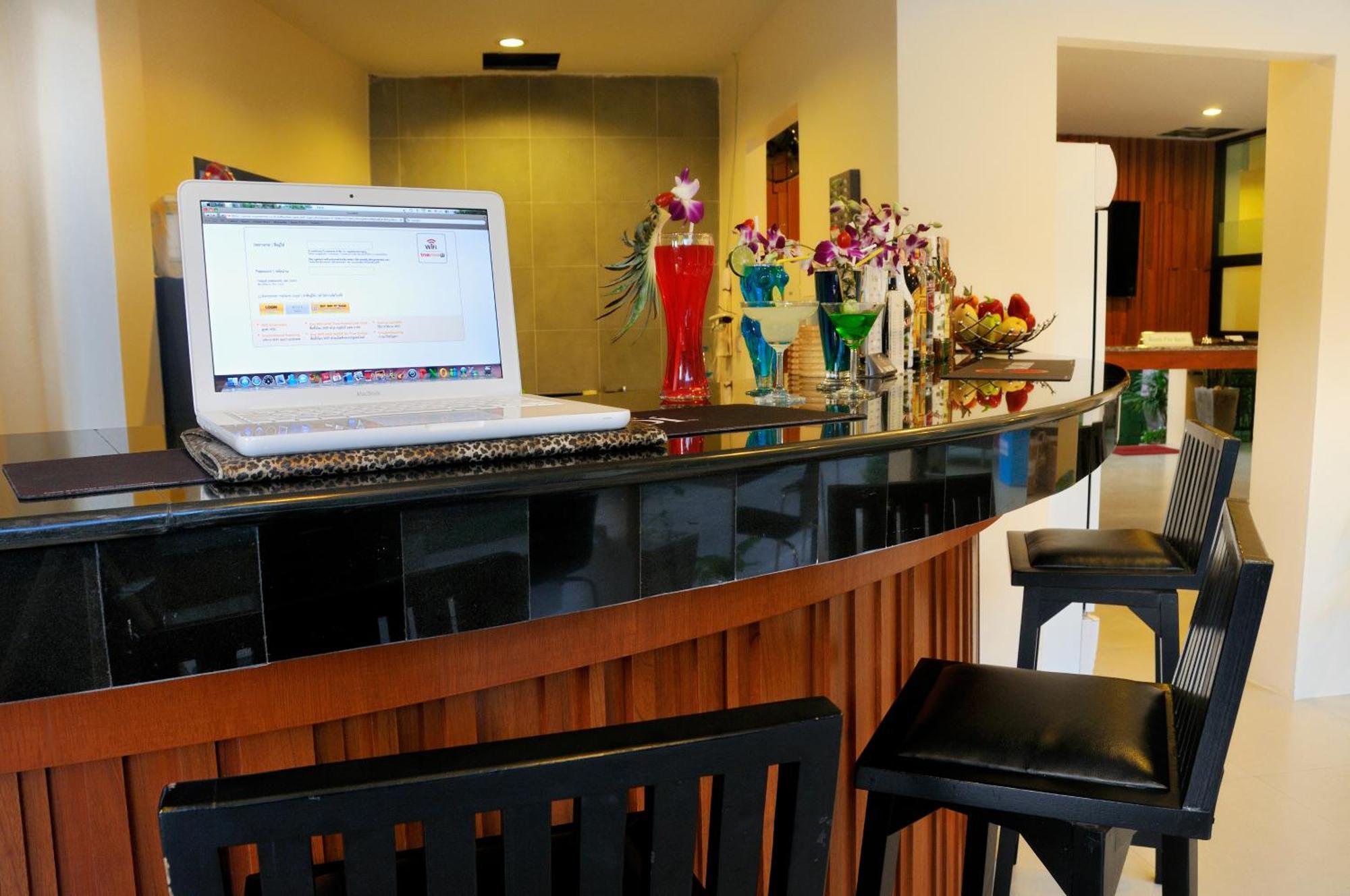 The Wave Hotel Patong Sha Phuket Dış mekan fotoğraf