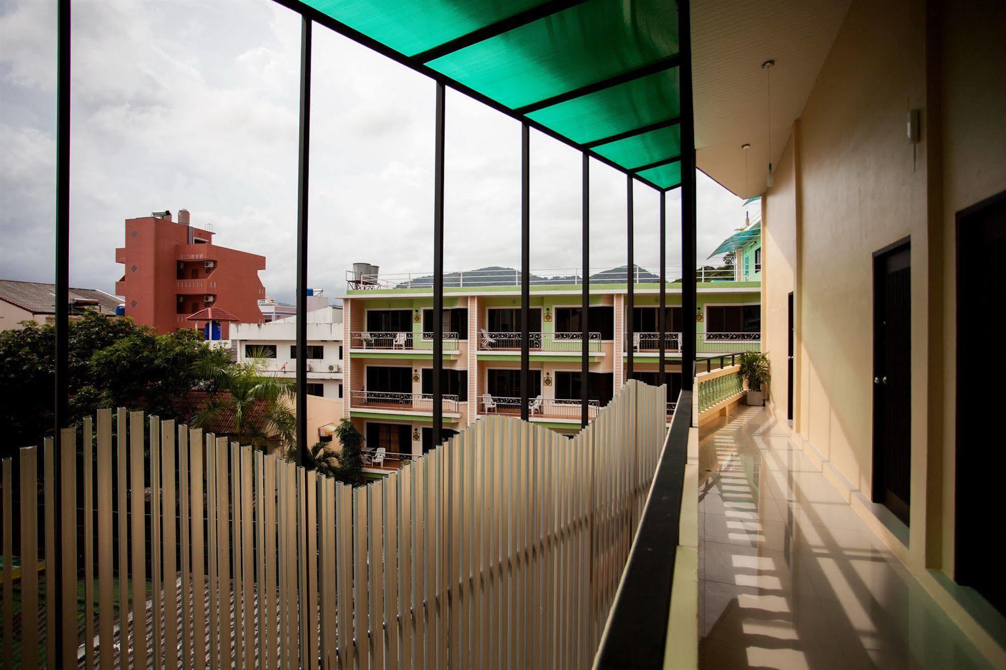 The Wave Hotel Patong Sha Phuket Dış mekan fotoğraf