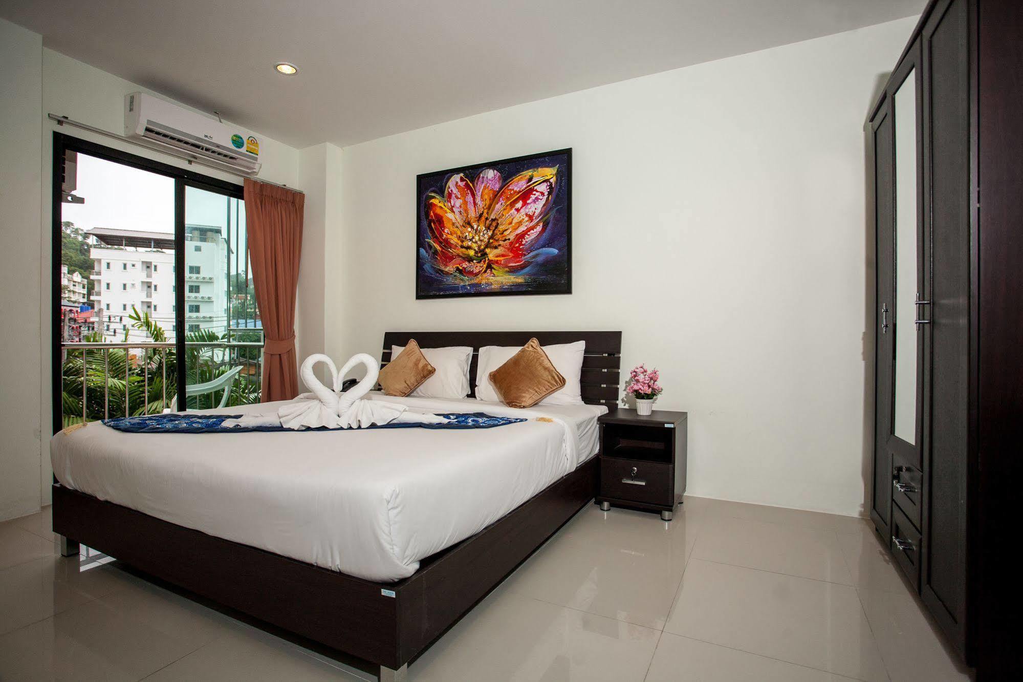 The Wave Hotel Patong Sha Phuket Dış mekan fotoğraf