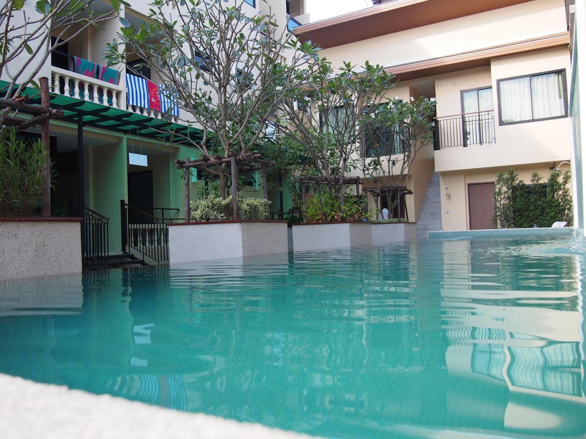 The Wave Hotel Patong Sha Phuket Dış mekan fotoğraf