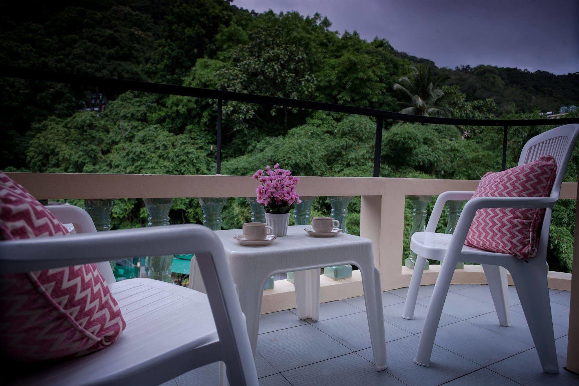 The Wave Hotel Patong Sha Phuket Dış mekan fotoğraf