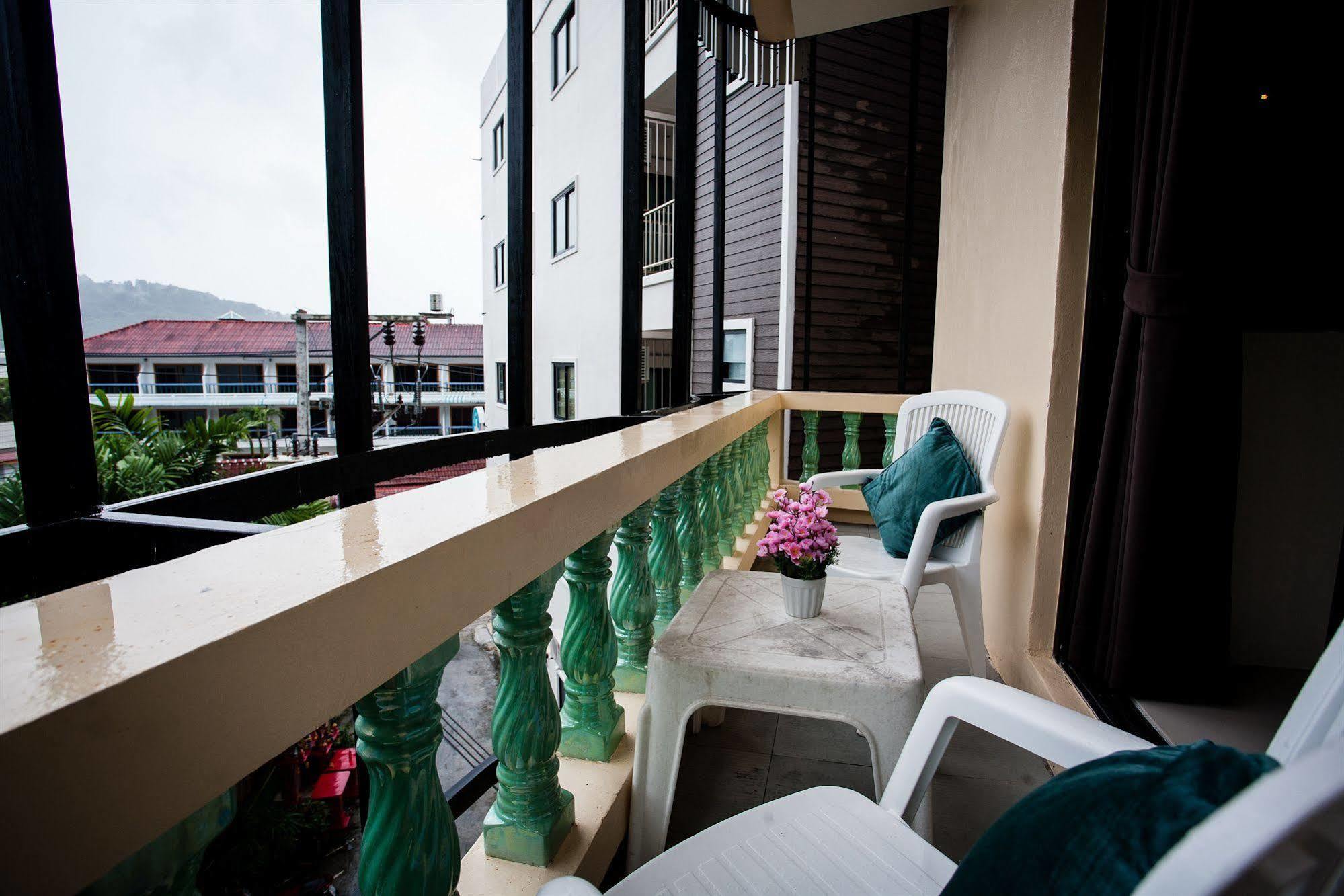 The Wave Hotel Patong Sha Phuket Dış mekan fotoğraf